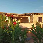 Rosetta Near Brandinchi And Private Sea View Wifi, Bbq Punta Molara