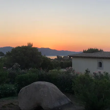 Rosetta Near Brandinchi And Private Sea View Wifi, Bbq * Punta Molara